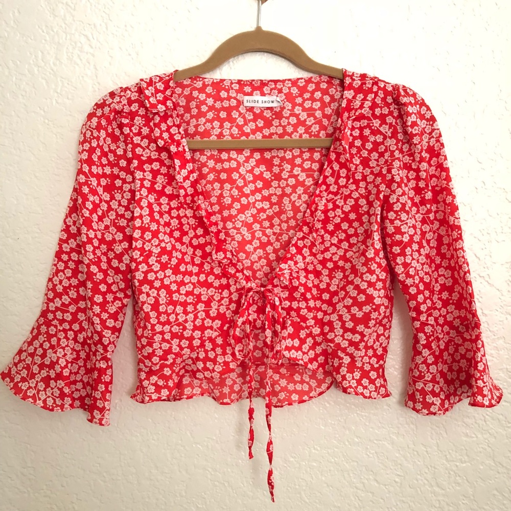 Cropped tie front top